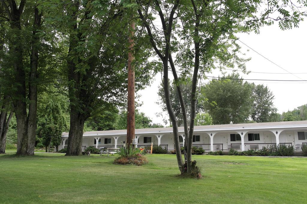 Ray Lyn Motel Trail Exterior foto